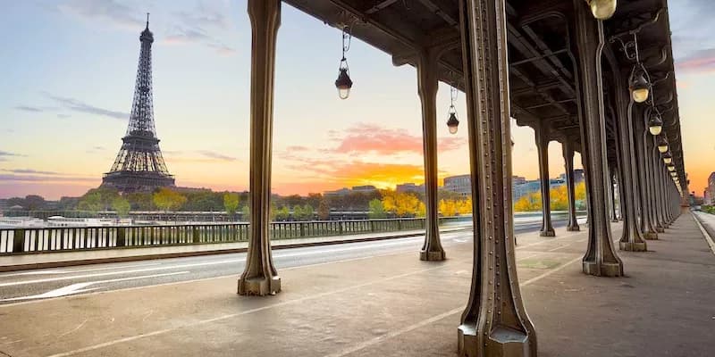 Cầu Bir Hakeim.webp